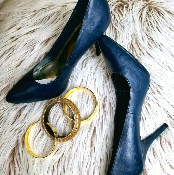 Mossimo 3 inch Hunter green Heals! NWT - Picture 2 of 7